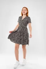 Kruvaze Yaka Siyah Leopar Desenli Bej Mini Elbise