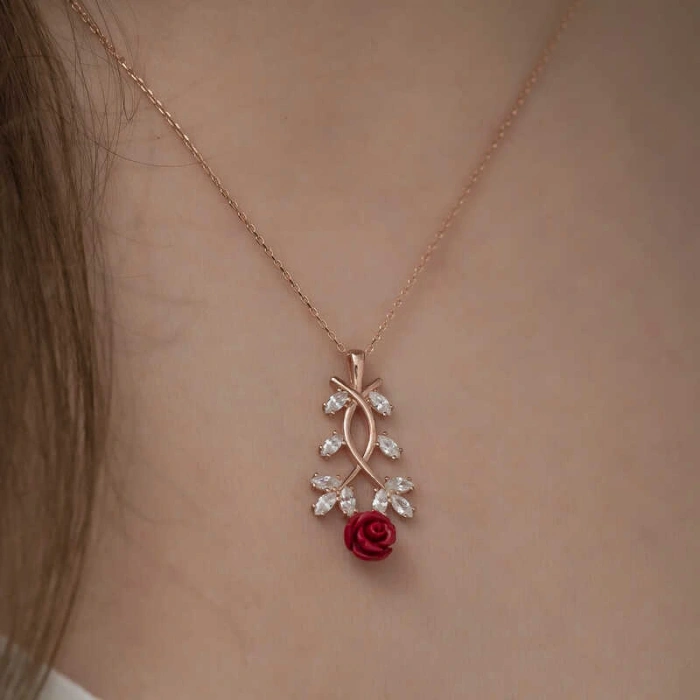 ​925 Ayar Gümüş Rose Kırmızı Gül Gümüş Kolye T5207 (599599)