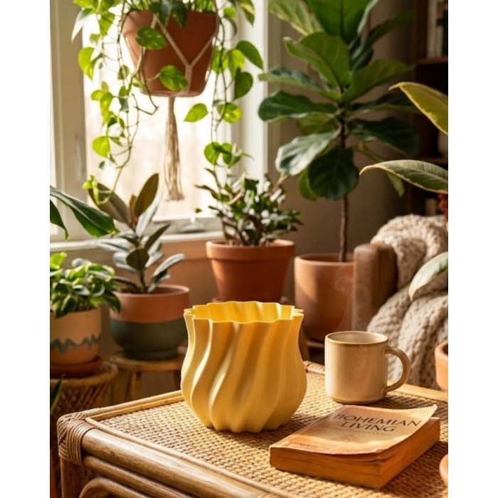 3d Kıvrımlı Vazo Sarı