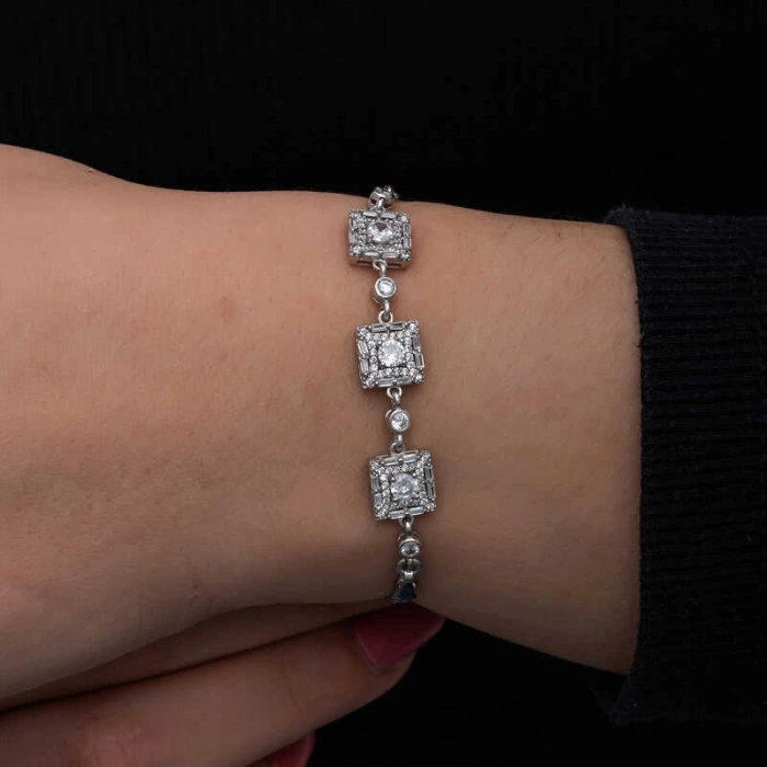 ​925 Ayar Gümüş Baget Taşlı Kadın Bileklik T8563 (599)