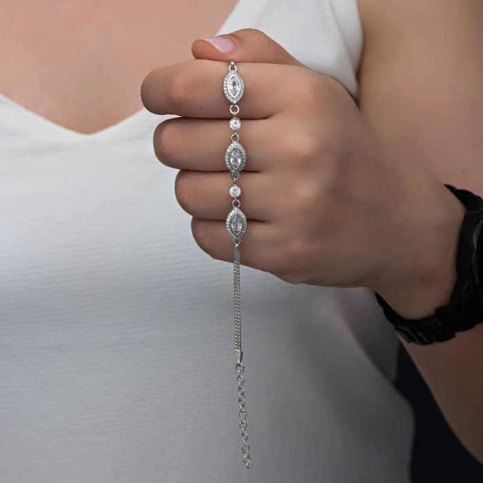 925 Ayar Gümüş Mekik Zirkon Taşlı Kadın Bileklik T8364 (599)