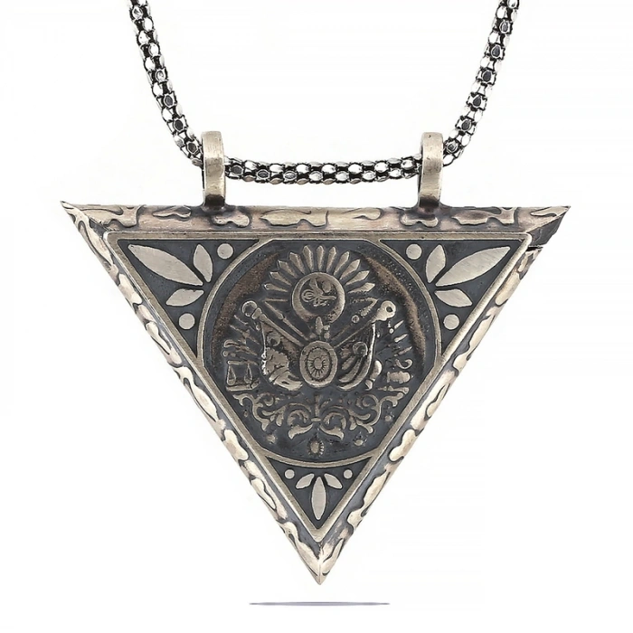 925 Ayar Gümüş Üçgen İçi Açılabilen Osmanlı Arma Muskalık Gümüş Kolye T6060 (599)