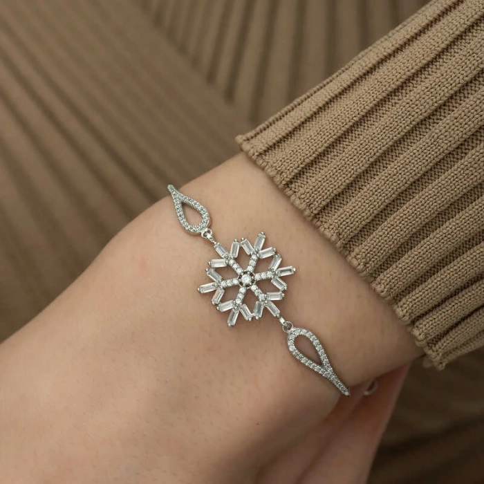 Byhodi 925 Ayar ​Gümüş Baget Taşlı Kar Tanesi Bileklik T5243 (599599)
