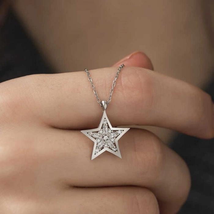 Byhodi ​​925 Ayar Gümüş Baget Taşlı Yıldız Kadın Gümüş Kolye T5224 (599599)