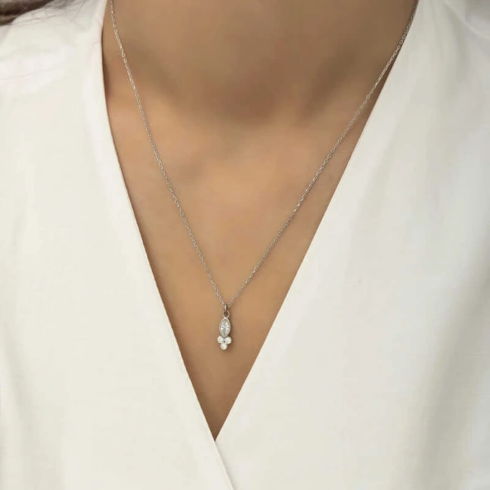 Byhodi 925 Ayar Gümüş Çiğ Damlası Mekik Tektaş Bayan Gümüş Kolye T6000 (599599)