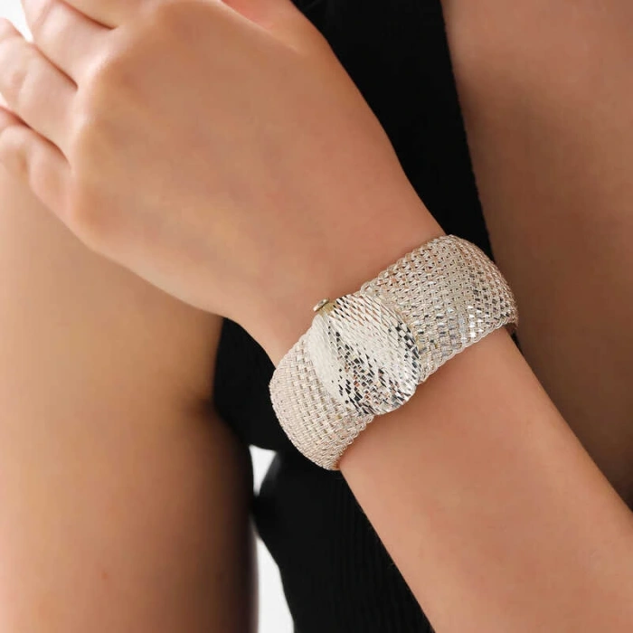 Byhodi 925 Ayar Gümüş Elişi Kalemli Kadın Bilezik T7997 (599599)