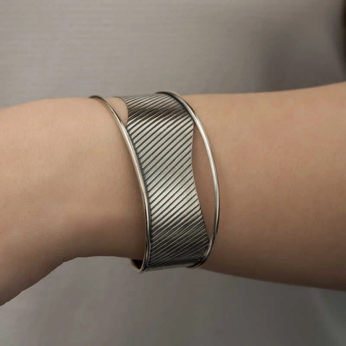 Byhodi 925 Ayar Gümüş Eskitme Desenli Bilezik T6121 (599599)