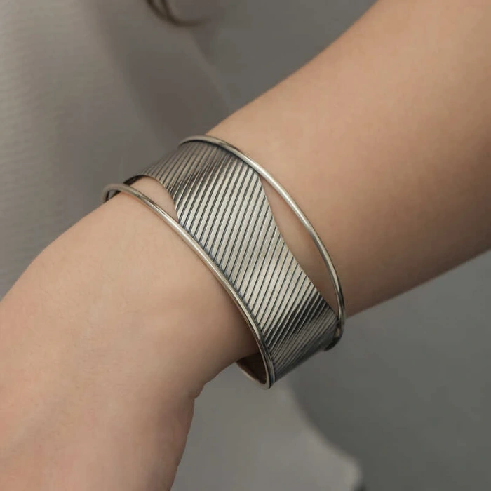 Byhodi 925 Ayar Gümüş Eskitme Desenli Bilezik T6121 (599599)