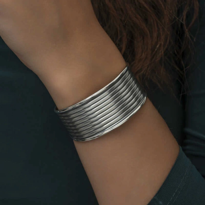 Byhodi 925 Ayar Gümüş Eskitme Desenli Kadın Bilezik T6857 (599599)