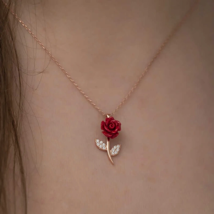​925 Ayar Gümüş Kırmızı Gül Kadın Gümüş Kolye T5219 (599599)