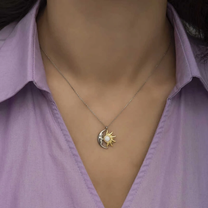 925 Ayar Gümüş Opal Beyaz Taşlı Ay Güneş Kadın Kolye T7611 (599599)