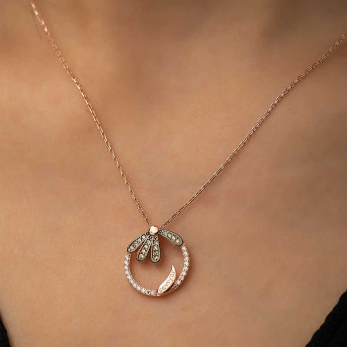 925 Ayar Gümüş Papatya "Seviyor"  Gümüş Kolye T4602 (599599)