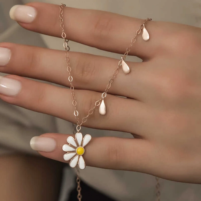 925 Ayar Gümüş Papatya Seviyor Sevmiyor Bayan Gümüş Kolye T5981 (599599)