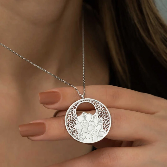 925 Ayar Gümüş Yaşam Çiçeği Kadın Gümüş Kolye T4599 (599599)