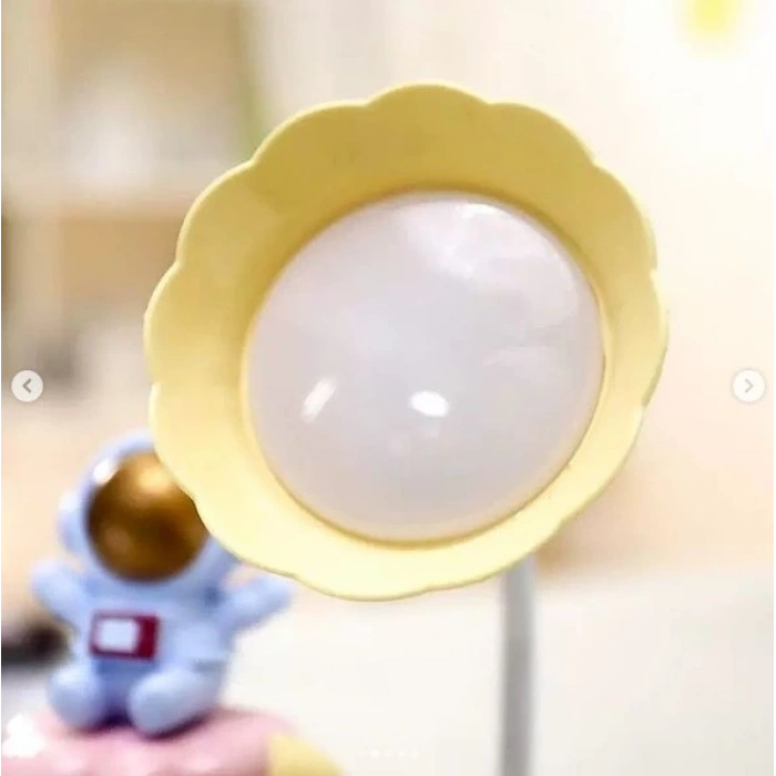 Çocuk Odası Ay Ve Astronot Desenli Gece Lambası