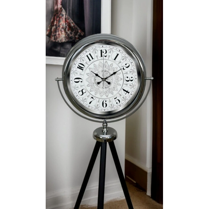Elegance Desenli Tripod Ayaklı Saat