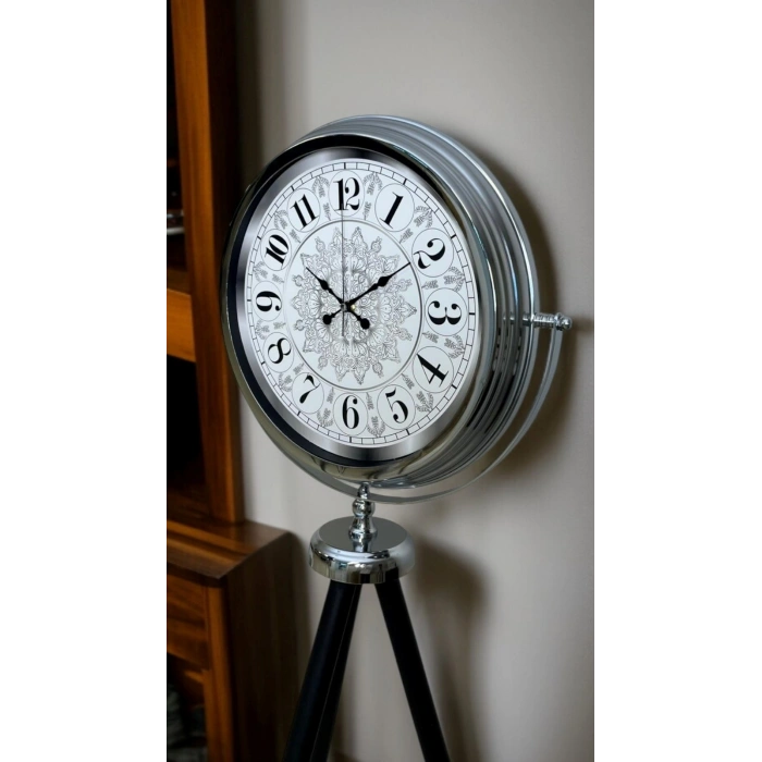 Elegance Desenli Tripod Ayaklı Saat