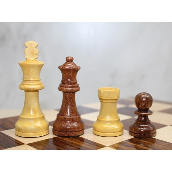 Özel Vernikli Mıknatıs Taşlı Ahşap Katlanabilir Kutulu Satranç Oyunu 30 Cm G223