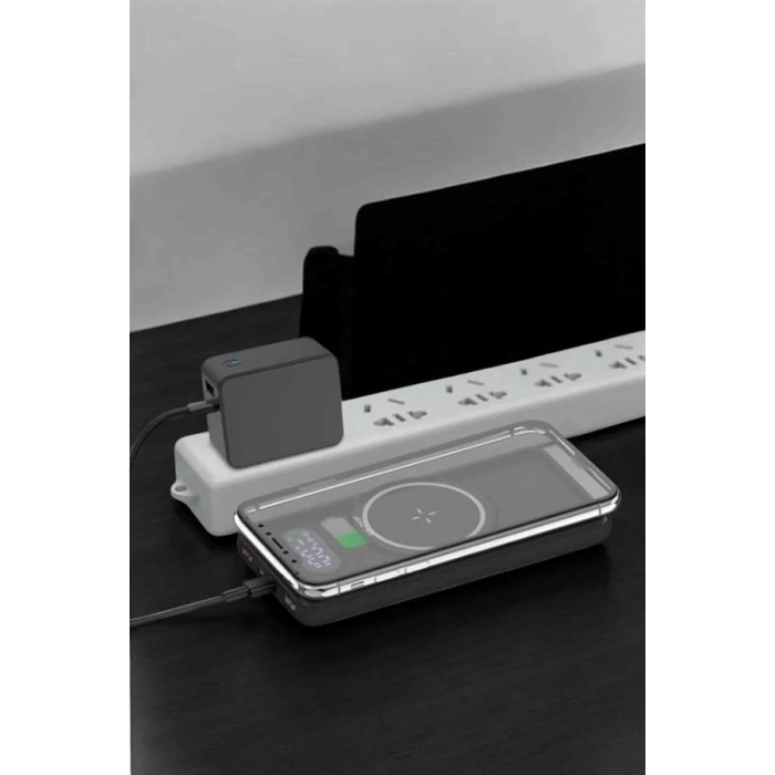Powerbank Taşınabilir 10.000 Mah Hızlı Şarj Dijital Göstergeli