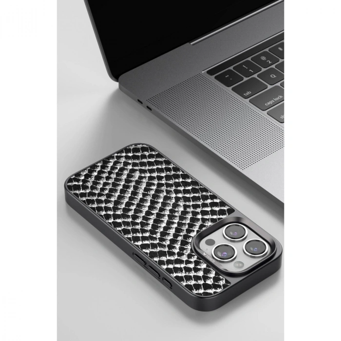 Venco Apple İphone 15 Pro Viper Kapak - Kahverengi