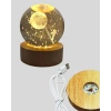 5 Cm 3d Kristal Astronot Küre Lamba – Dekoratif Led Işıklı Ahşap Stand