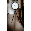 Siyah Standart Tripod Ayaklı Saat