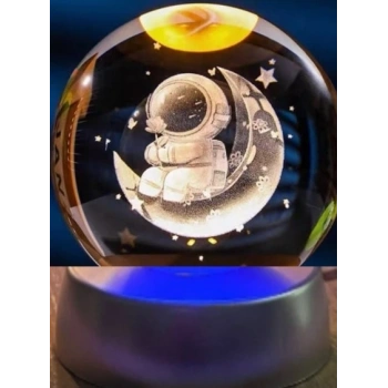 Ay Üstünde Astronot Tasarımlı Plastik Altlıklı Işıklı Cam Küre