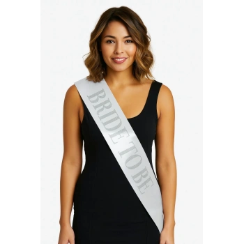 Beyaz Saten Üzerine Kalın Gümüş Yazılı Bride To Be Kuşağı 10 Cm Genişlik