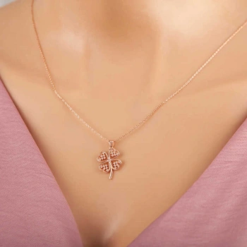 925 Ayar Gümüş Rose Kalpli Dört Yapraklı Yonca Kadın Kolye T7364 (599599)