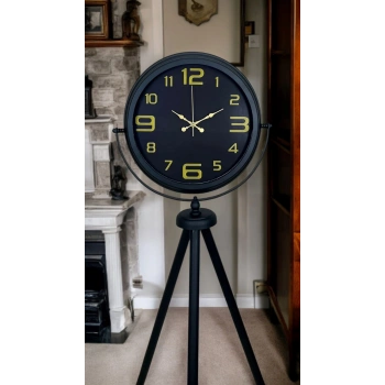Gold Rakamlı Siyah Tripod Ayaklı Saat