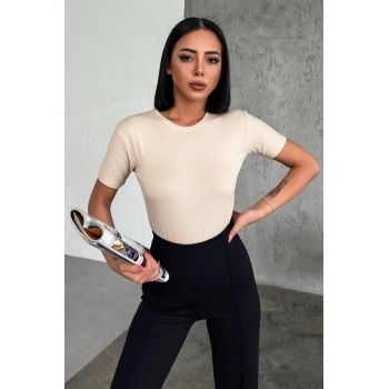 Rahat Ve Şık Kısa Kollu Bisiklet Yaka Likralı Viskon Penye Body Bej