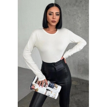 Rahat Ve Şık Uzun Kollu Bisiklet Yaka Likralı Viskon Penye Body Ekru