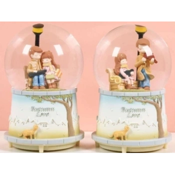 Sonbahar Sevgılı Kar Küresı Orta Boy