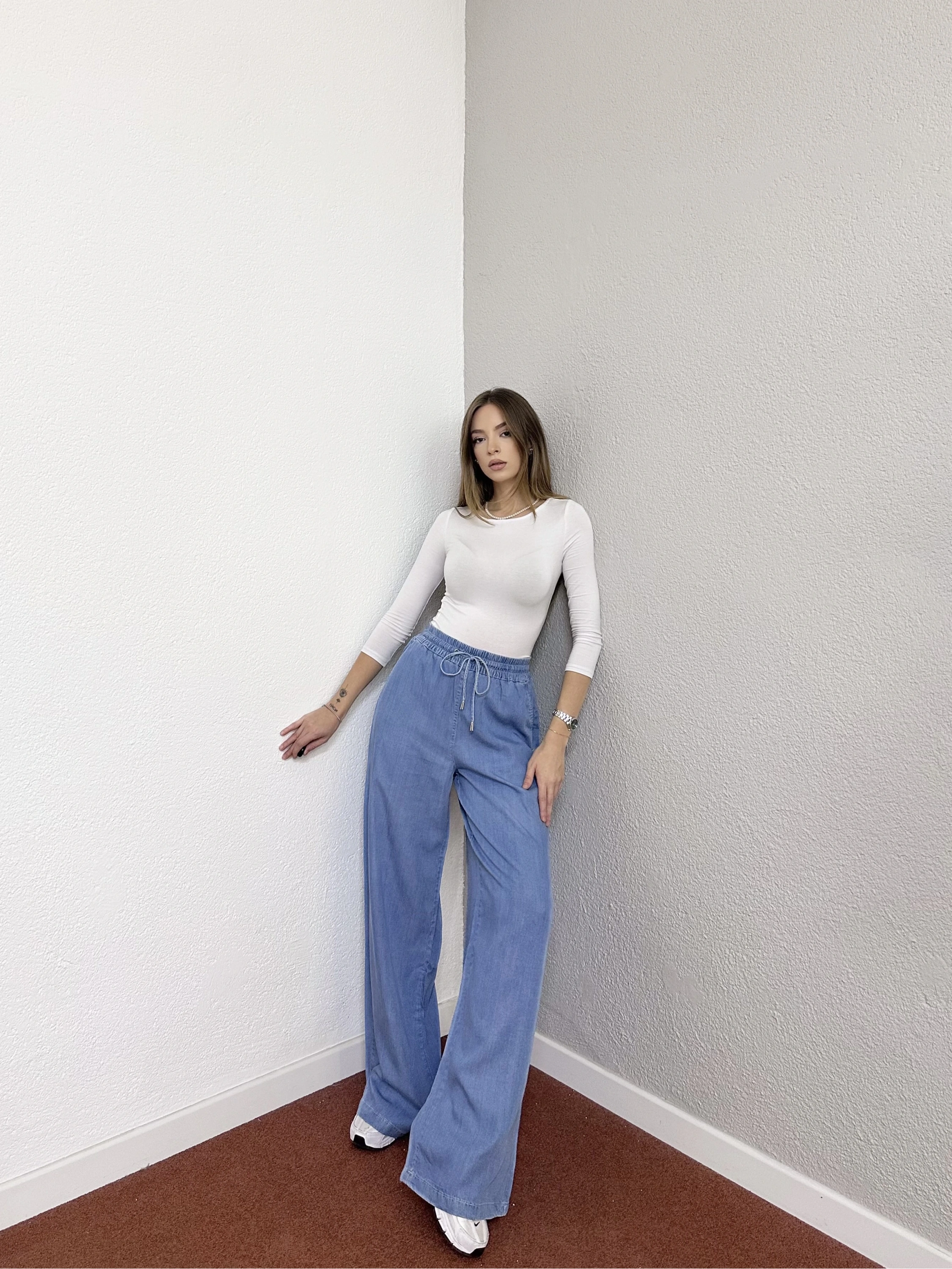 Beli Lastikli Önü Bağlamalı Bol Paça Pantolon