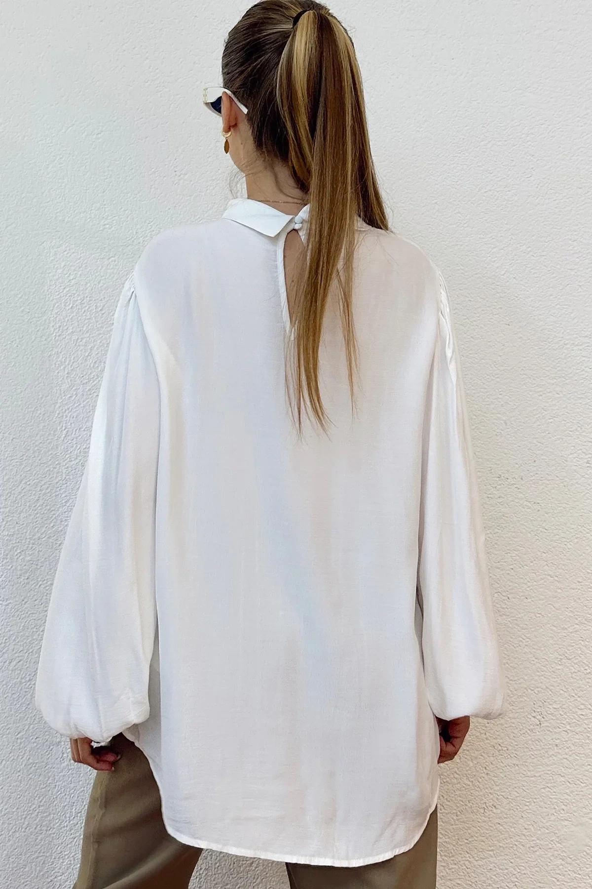 Balon Kol Yaka Dekolteli Geniş Kesim ( Oversize )  Bluz