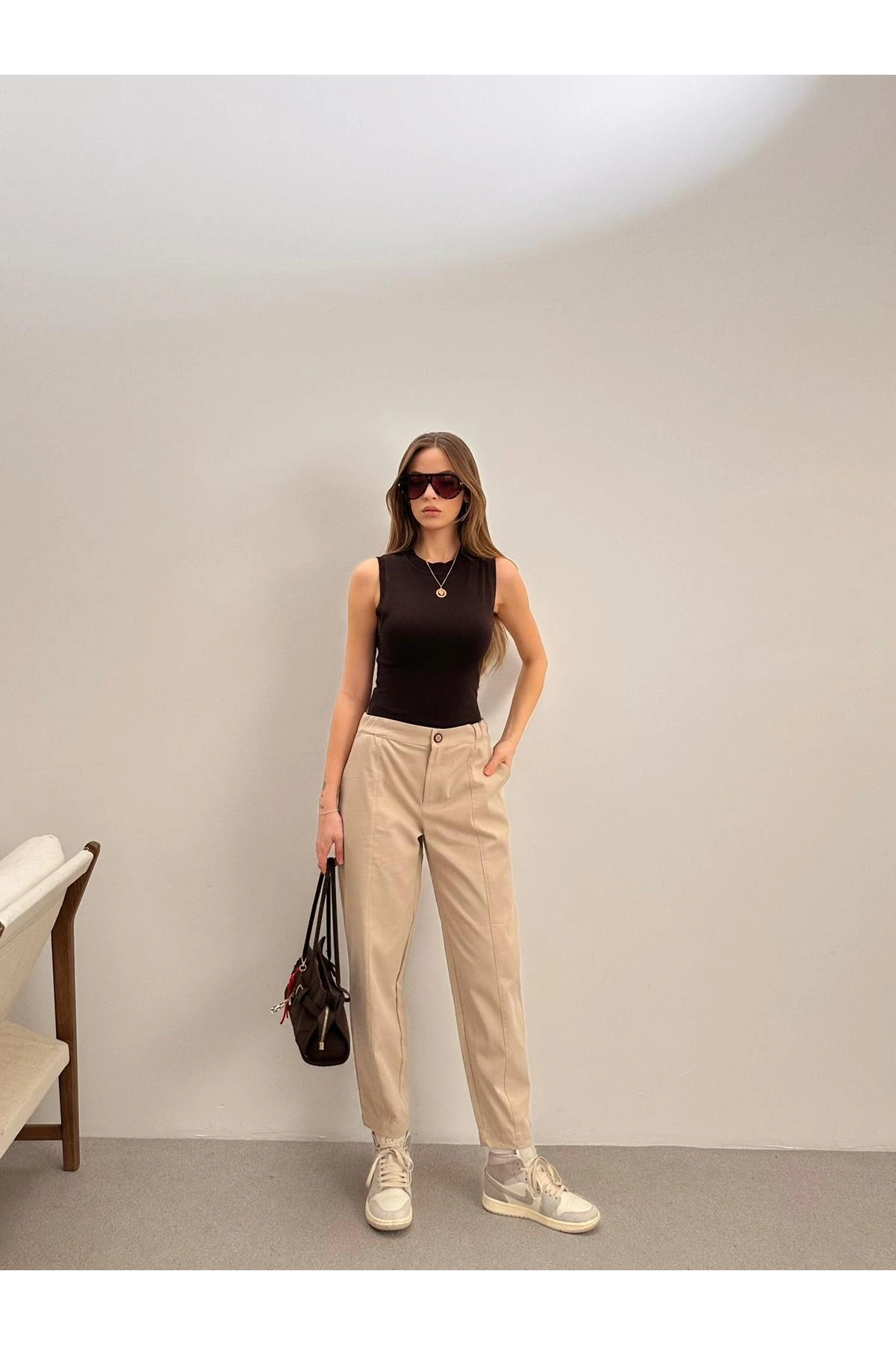 Yüksek Bel Düz Kesim Kumaş Pantolon