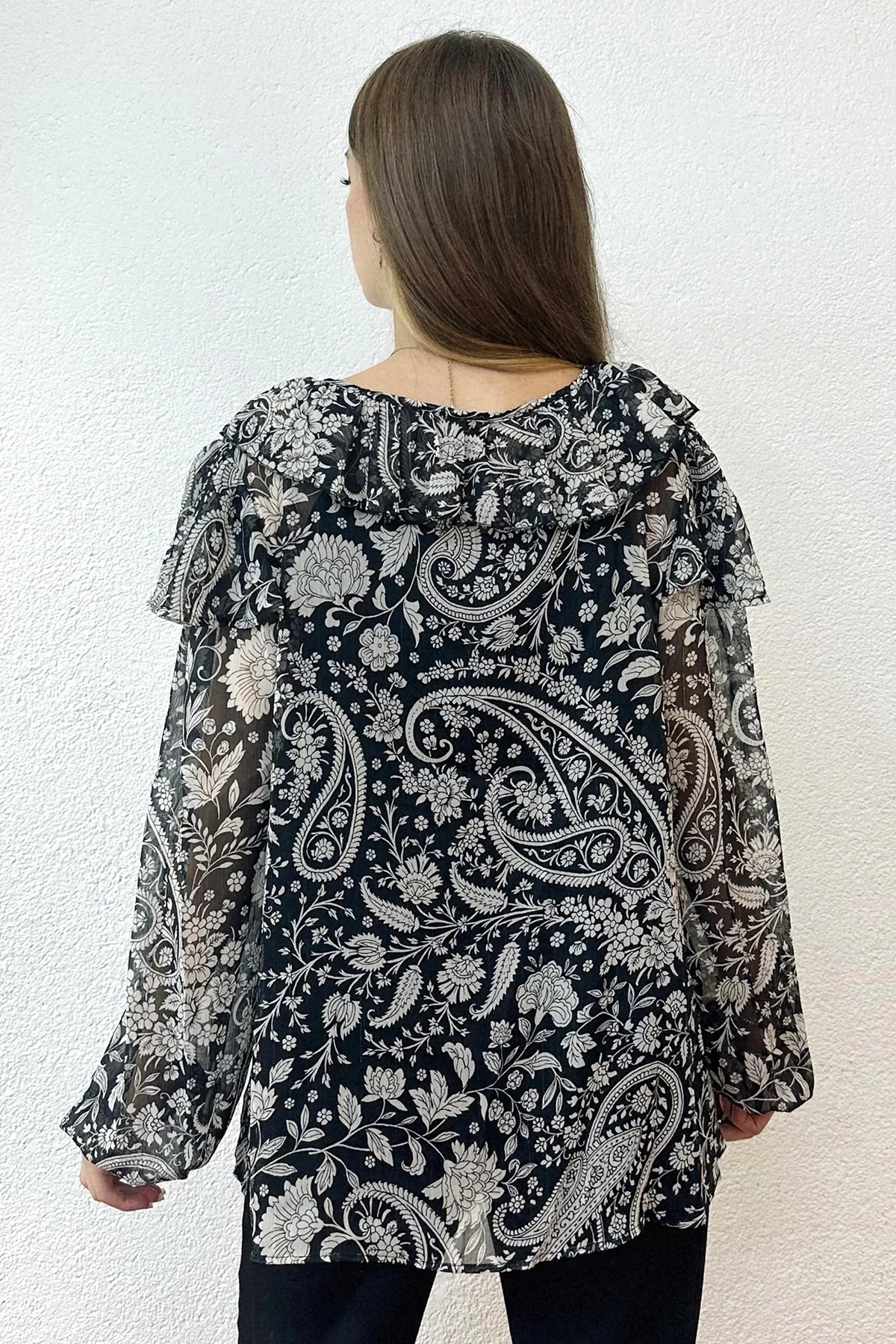 Balon Kol Astarlı Çiçek Desenli Siyah Bluz