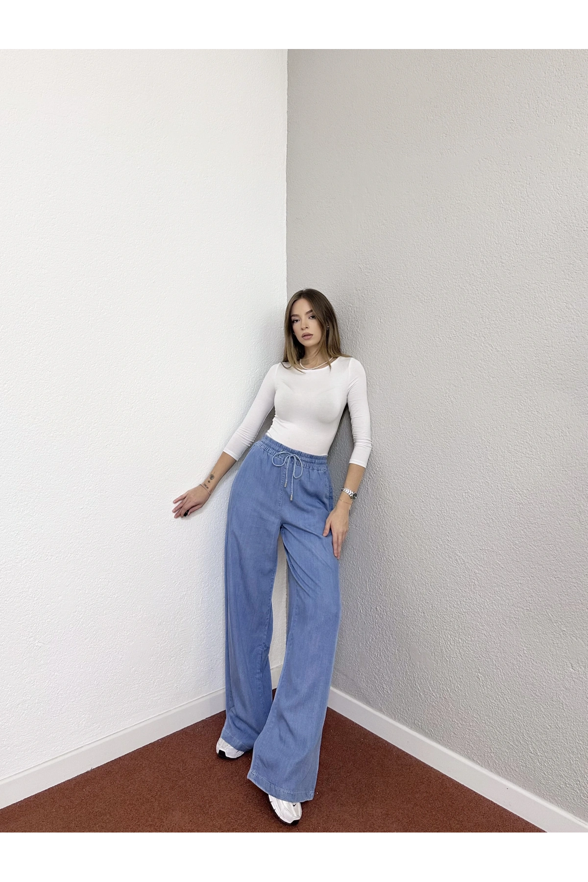 Beli Lastikli Önü Bağlamalı Bol Paça Pantolon