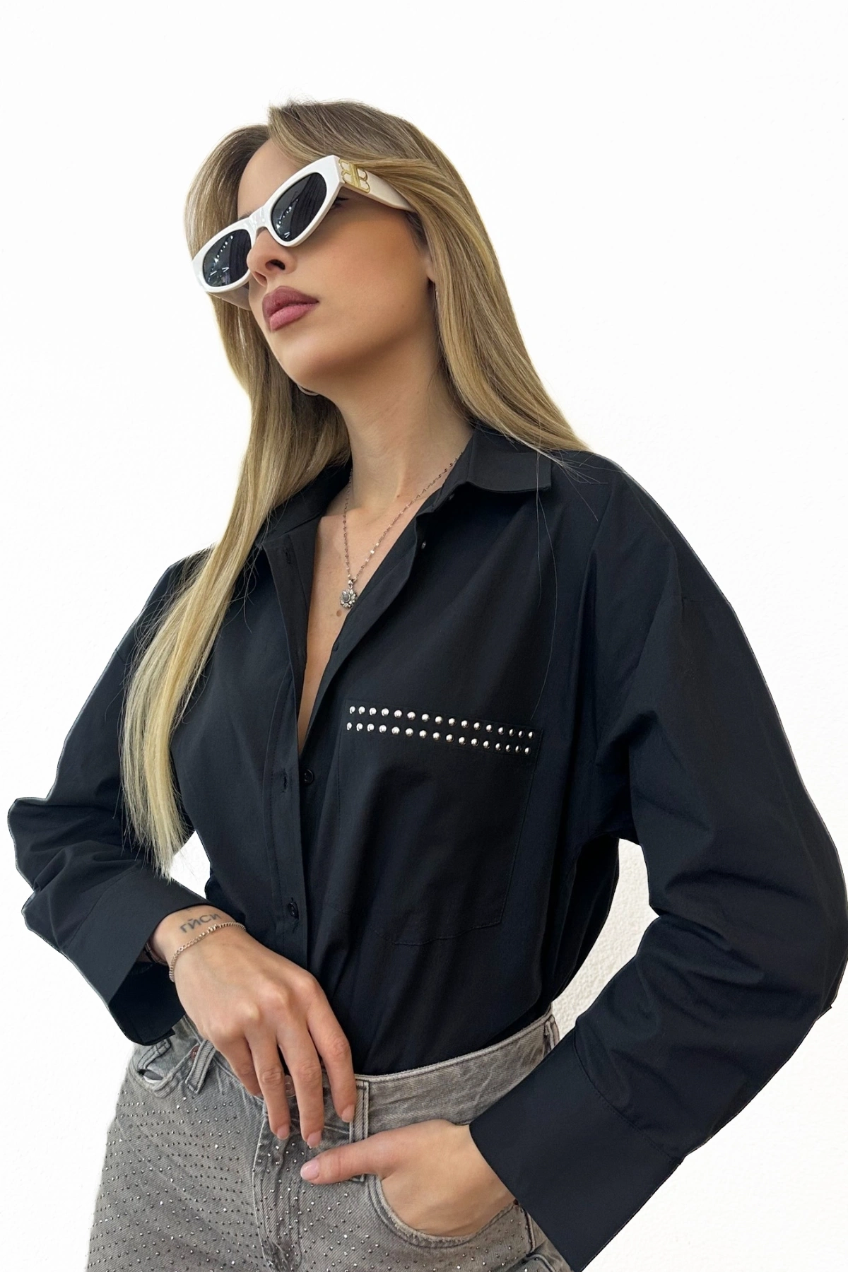 Cebi Taş Detaylı Poplin Gömlek