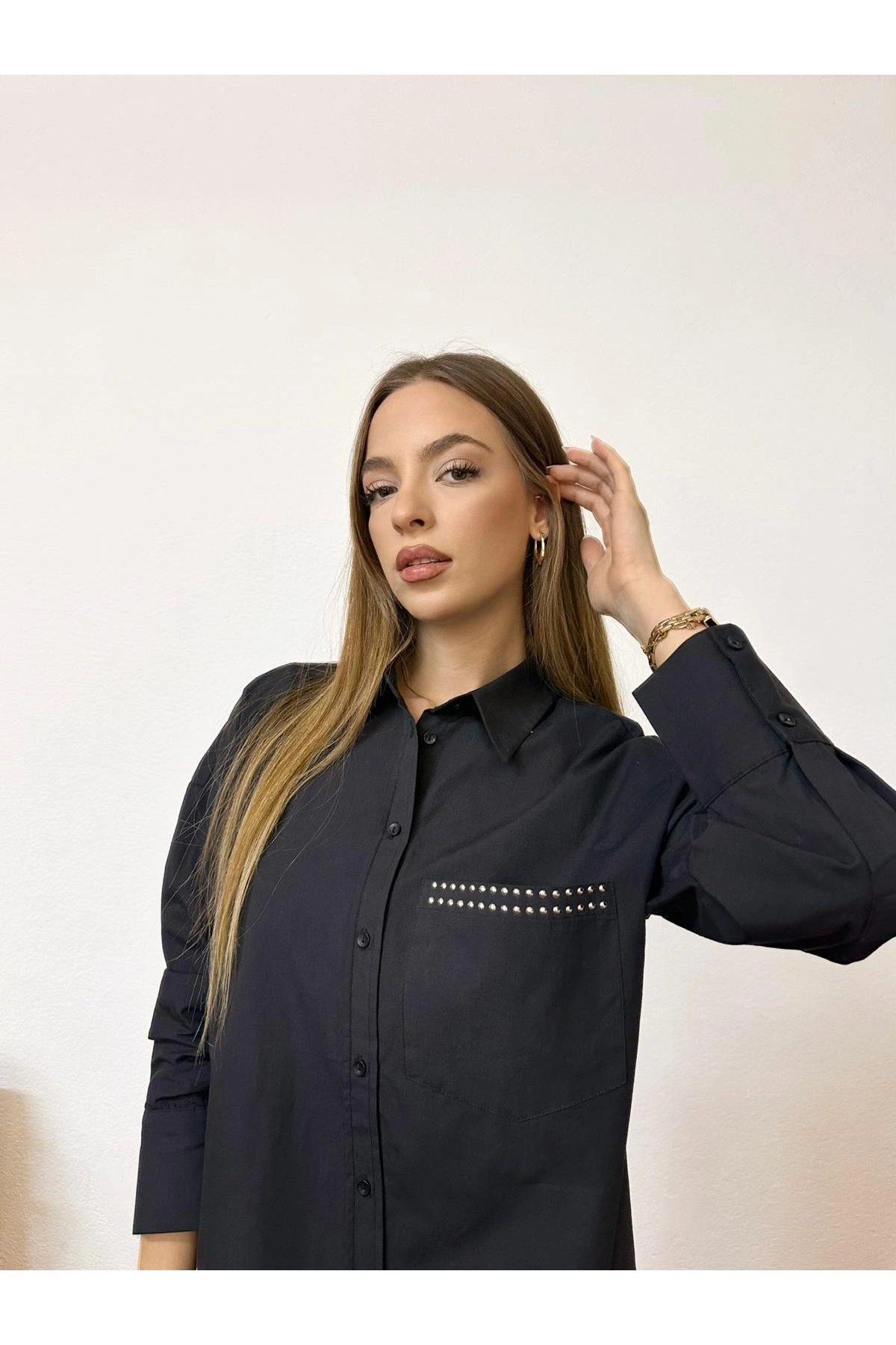 Cebi Taş Detaylı Poplin Gömlek