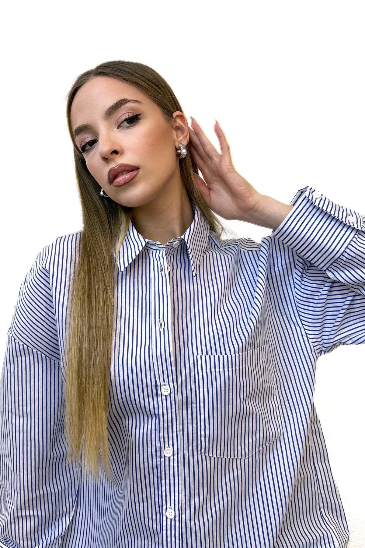 İnce Çizgili Gömlek