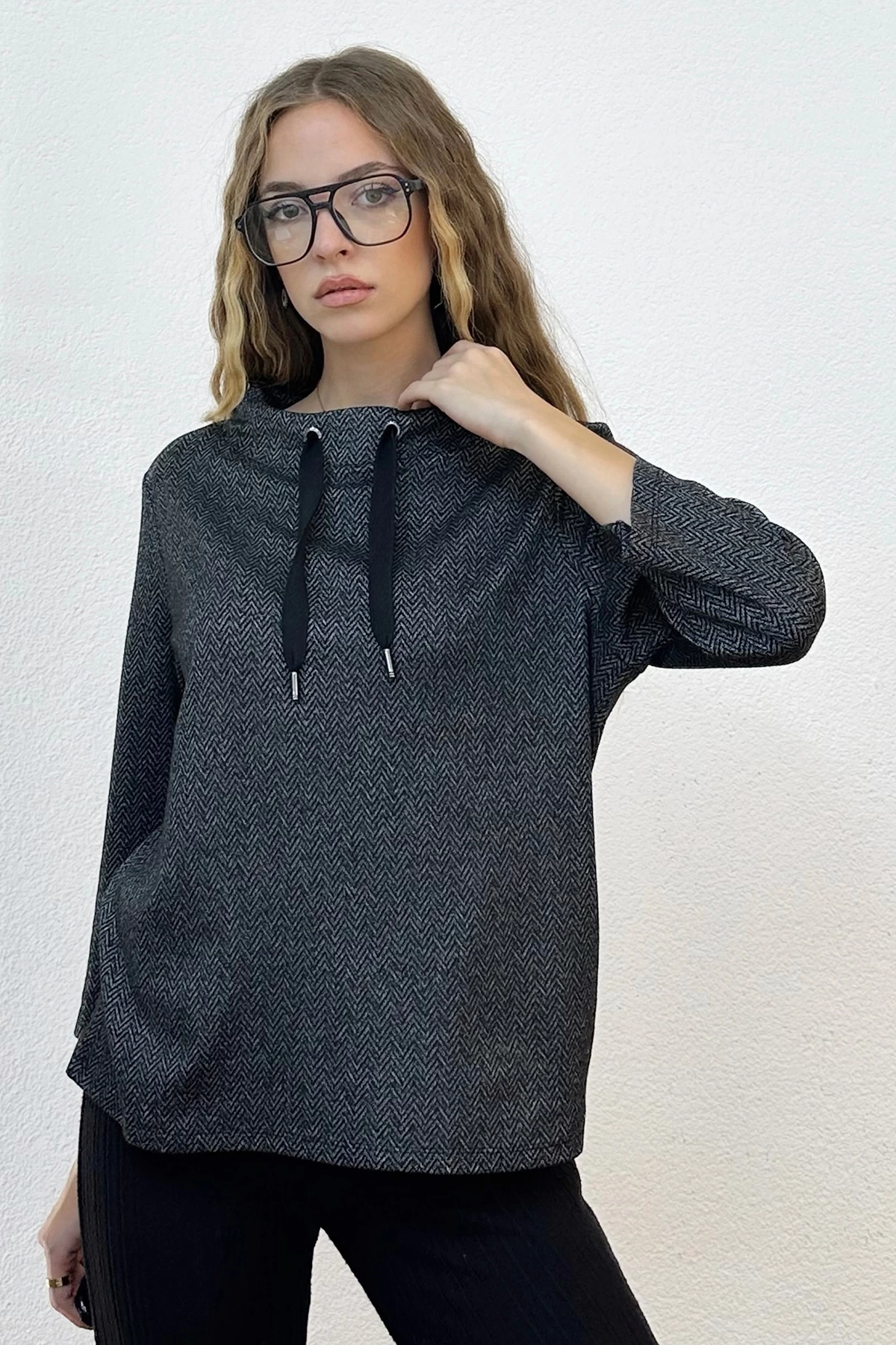 Kayık Yaka Kordonlu Fakir Kol Sweatshirt