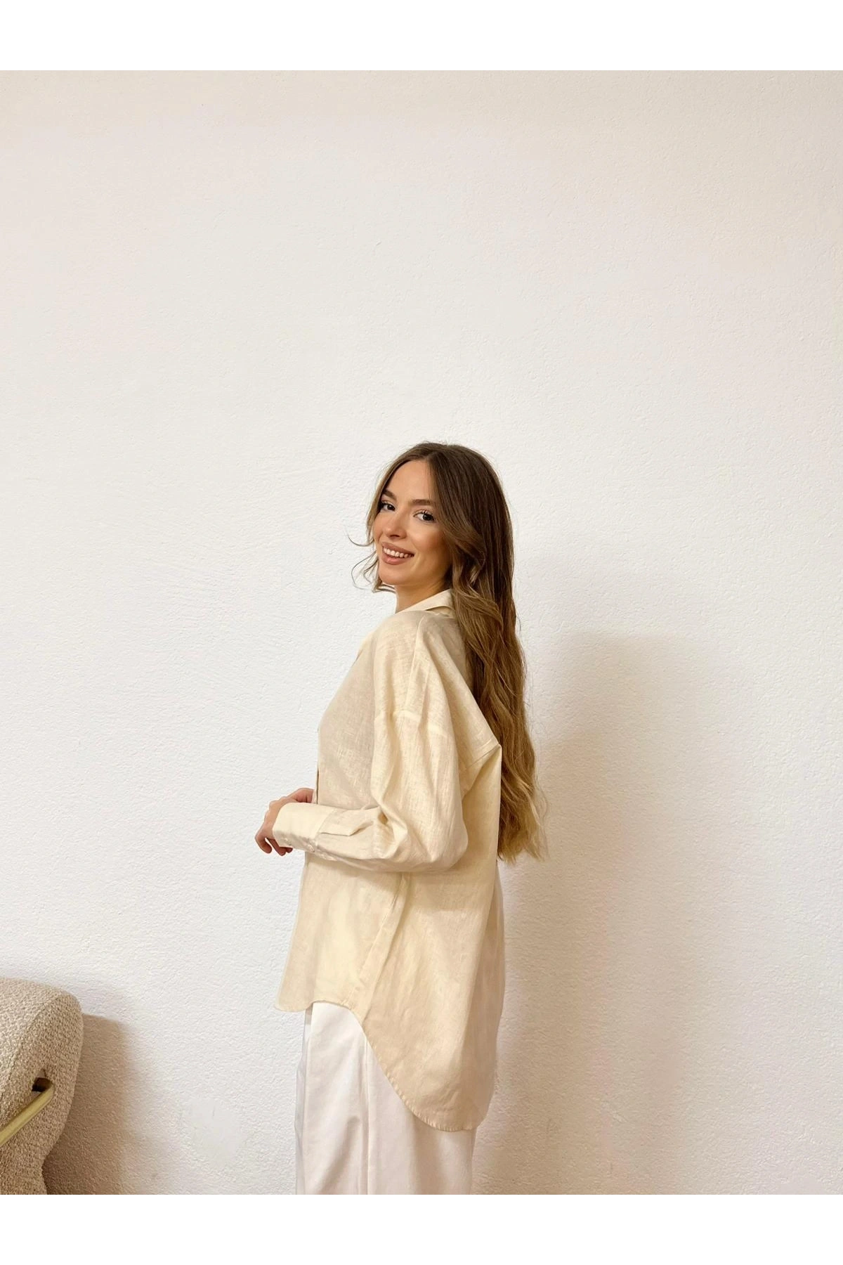 Keten Karışımlı Bej Oversize ( Geniş Kalıp ) Gömlek
