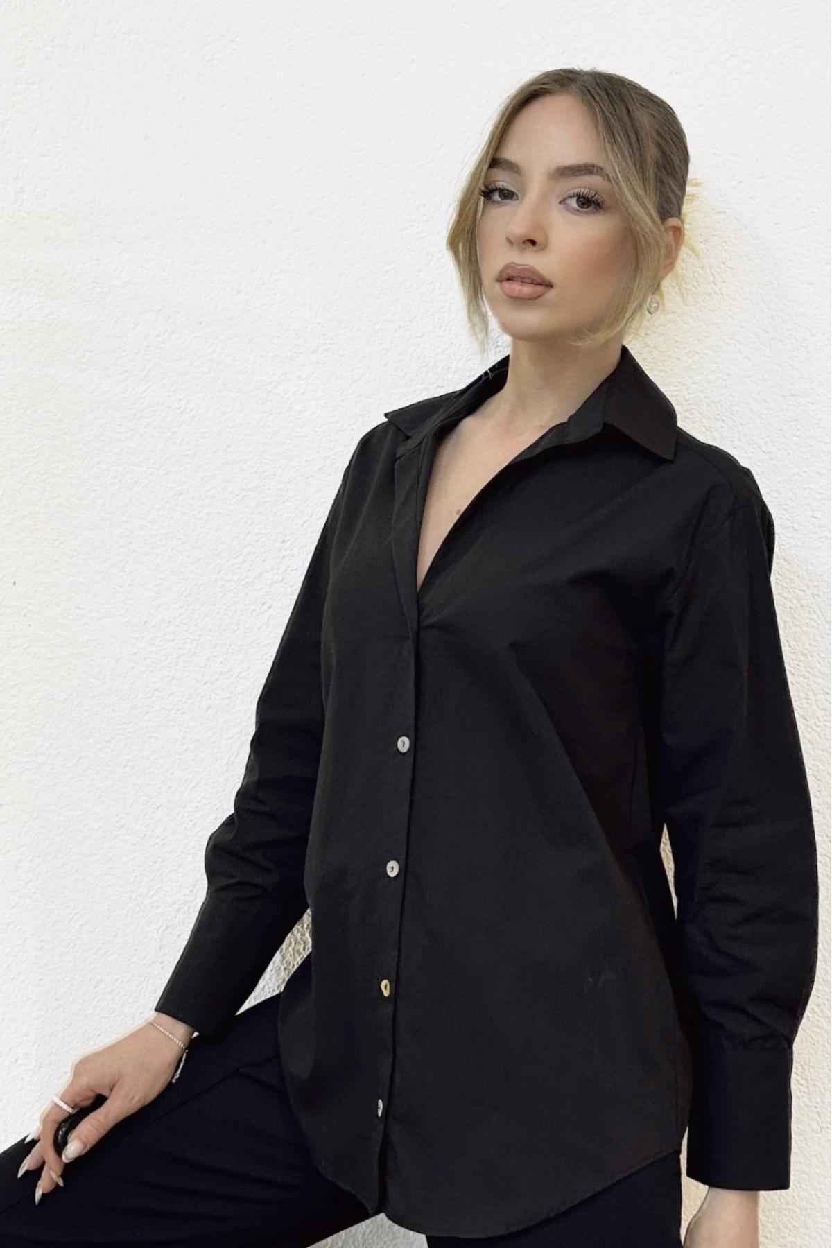 Keten Karışımlı Oversize Siyah Gömlek