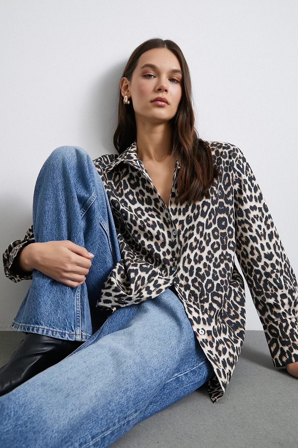 Leopar Desenli Pamuklu Bej Gömlek