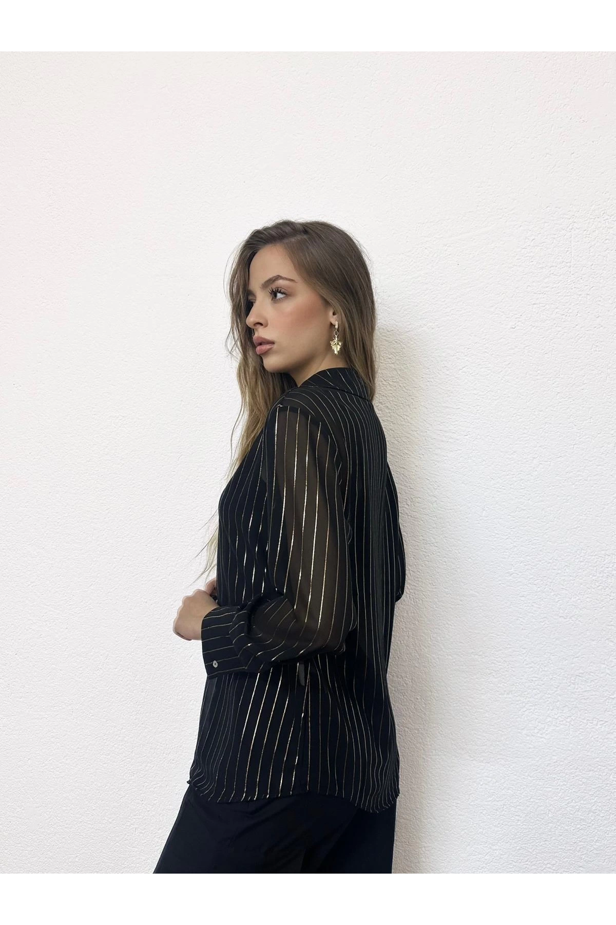 Sim Detaylı Şifon Gömlek