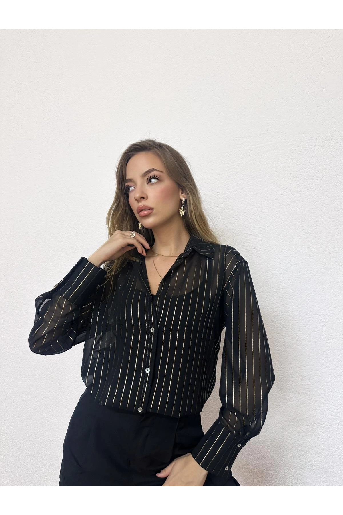 Sim Detaylı Şifon Gömlek