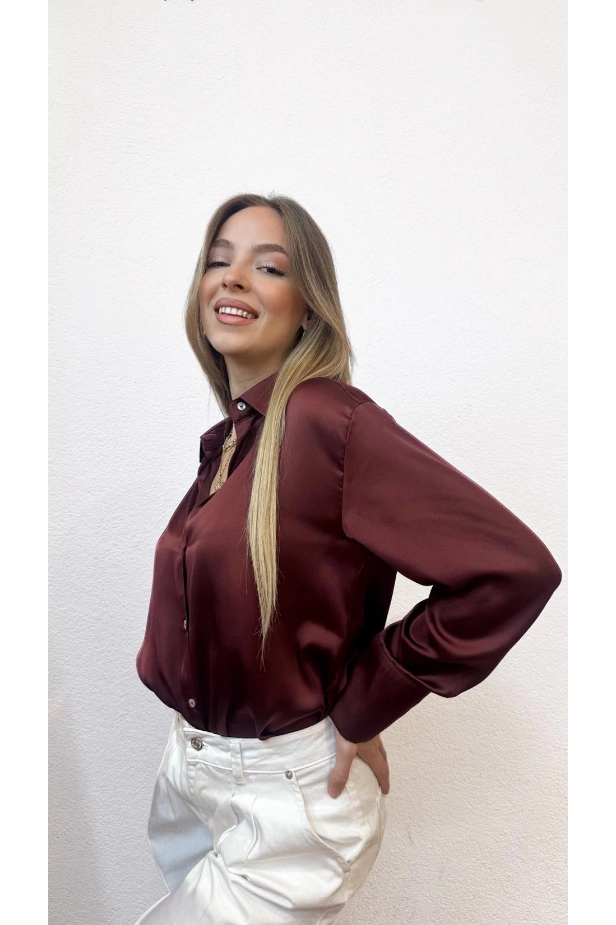 V Yaka Basic Saten Bordo Gömlek