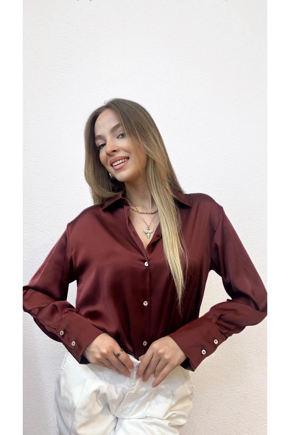 V Yaka Basic Saten Bordo Gömlek