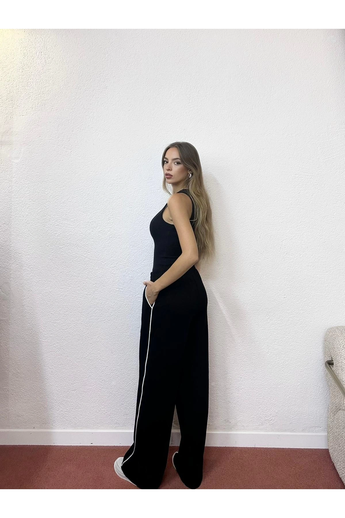 Yan Şeritli Jogger Siyah Pantolon